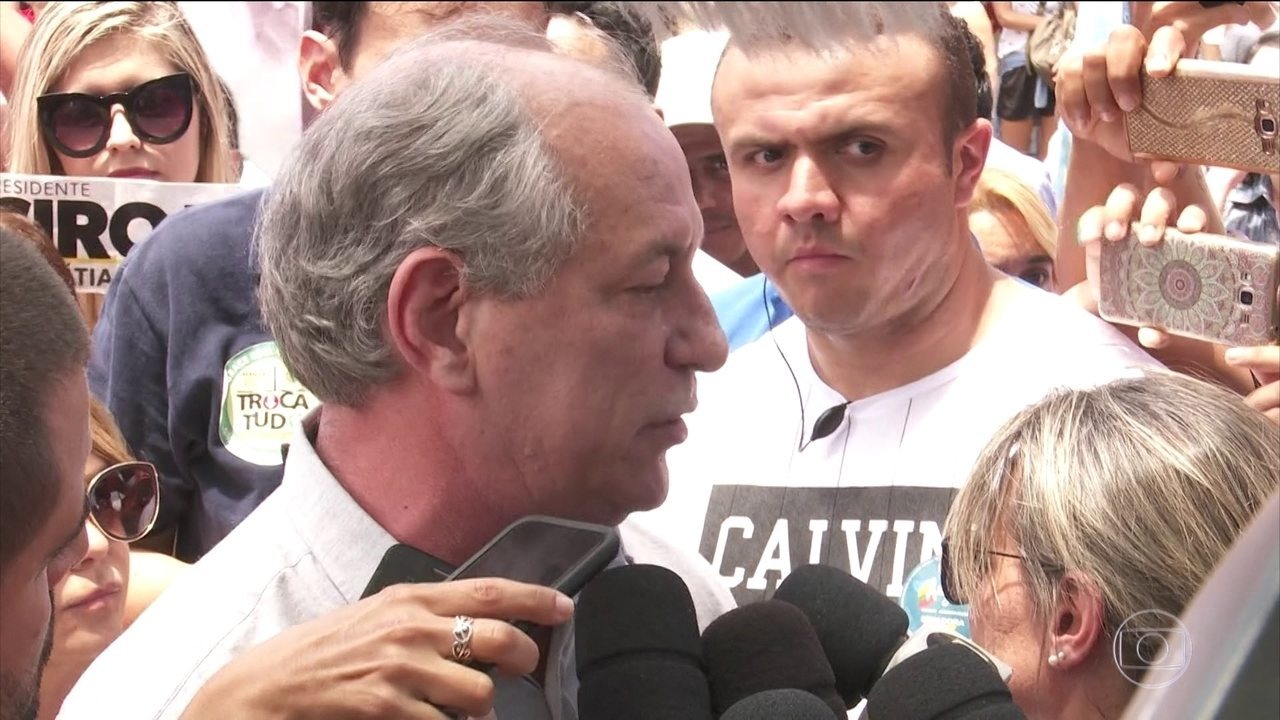 Ciro Gomes ataca repórter em Roraima e o chama de filho da puta