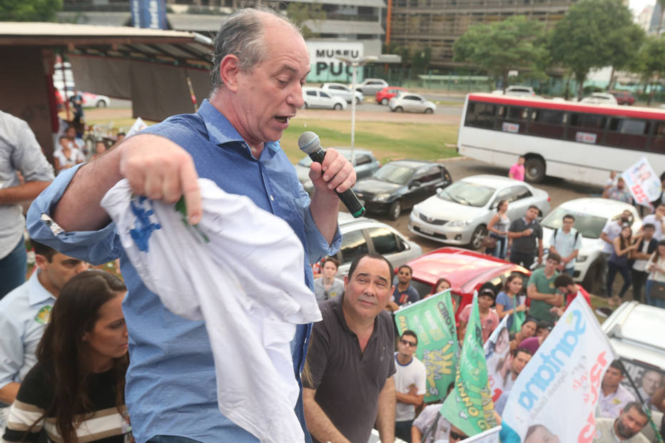 Ciro-Gomes-chama-Bolsonaro-de-‘nazista-filho-da-p…’.jpg