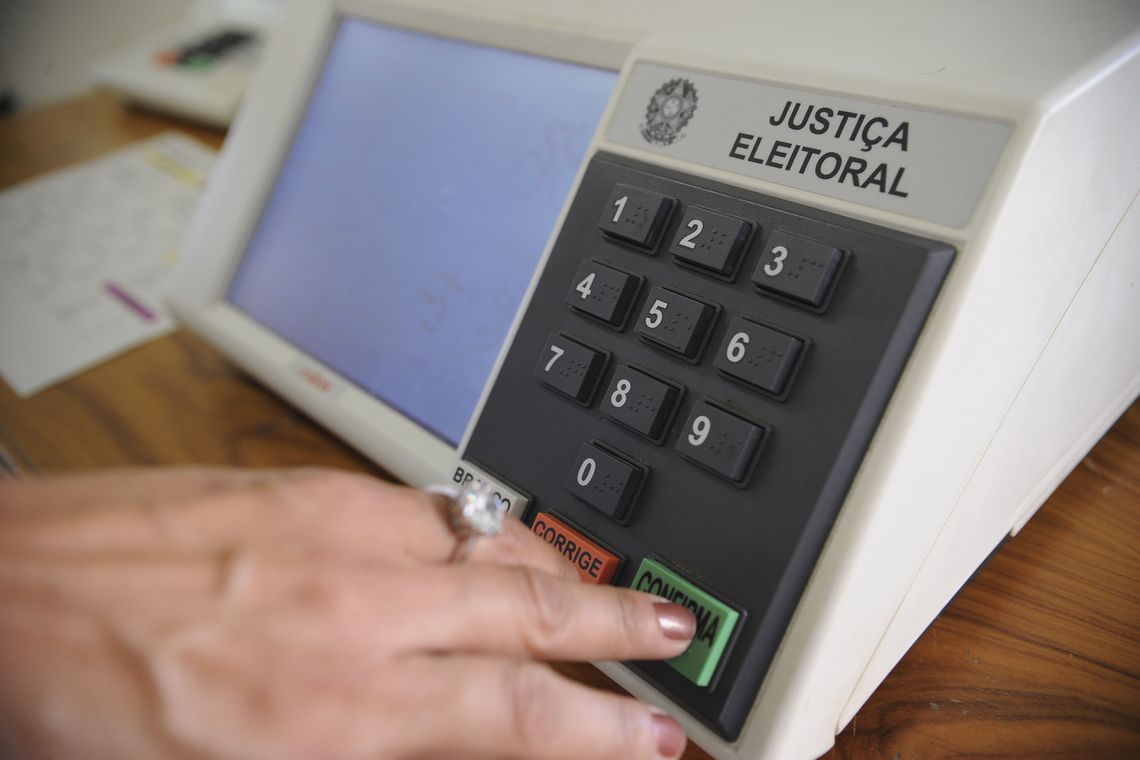 qual é a ordem de votação na urna eletrônica