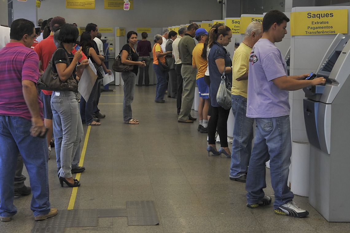 Agências bancárias tem horário diferenciado nesta segunda-feira 24 2018