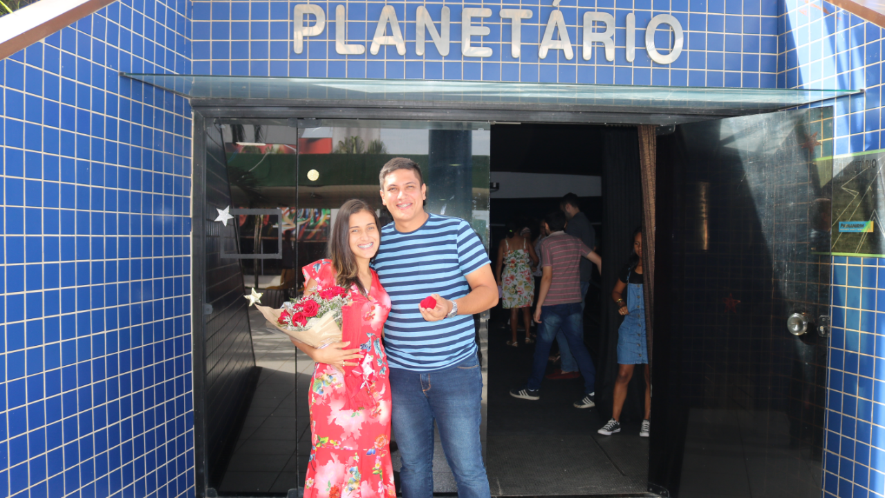 Planetário de Parnamirim é cenário para pedido de casamento surpresa