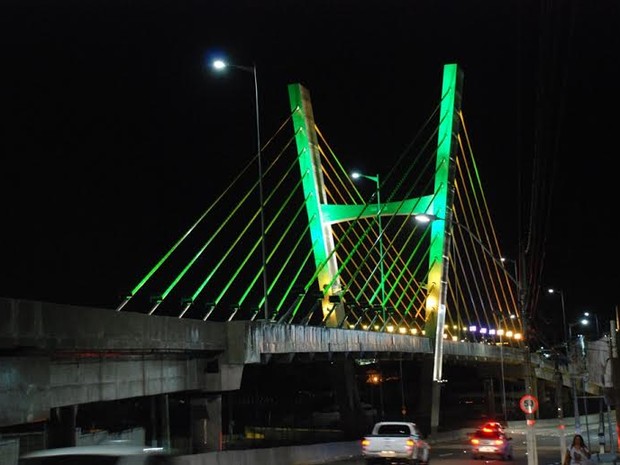 Monumentos de Natal serão iluminados com as cores da bandeira LGBT