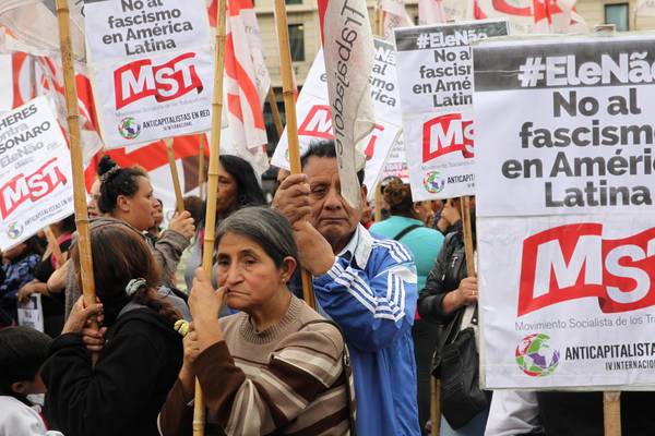 Argentinos convocam protesto contra visita de Jair Bolsonaro