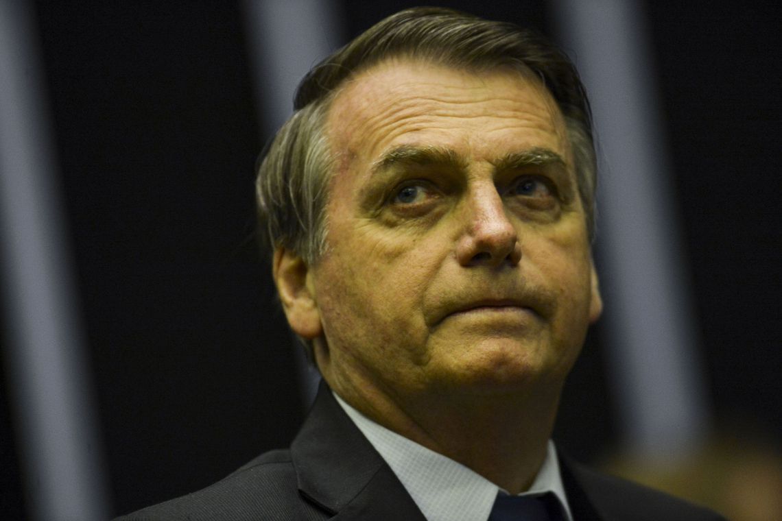 Celulares usados por Bolsonaro foram alvo de hackers