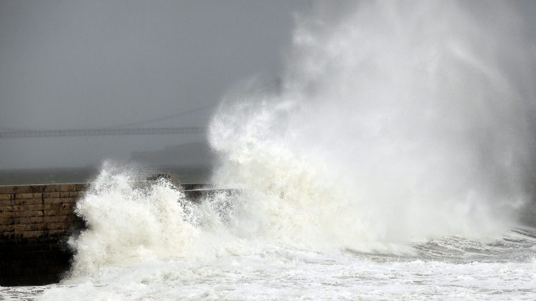 Marinha alerta para ventos de até 60 km h no litoral potiguar