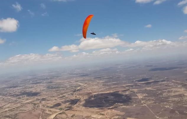 Pilotos internacionais vem ao RN bater o recorde mundial de voo livre