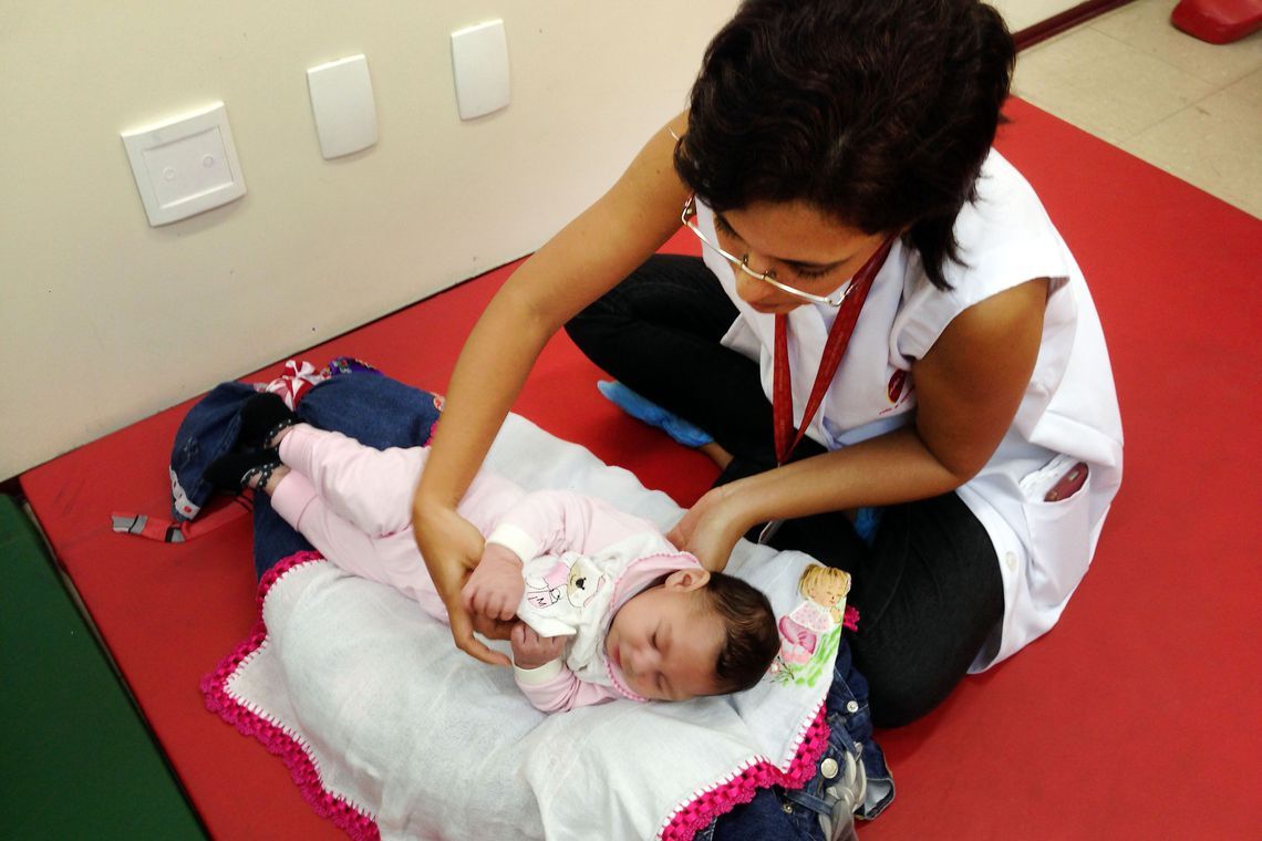 Câmara aprova MP que concede pensão a crianças afetadas pelo Zika vírus