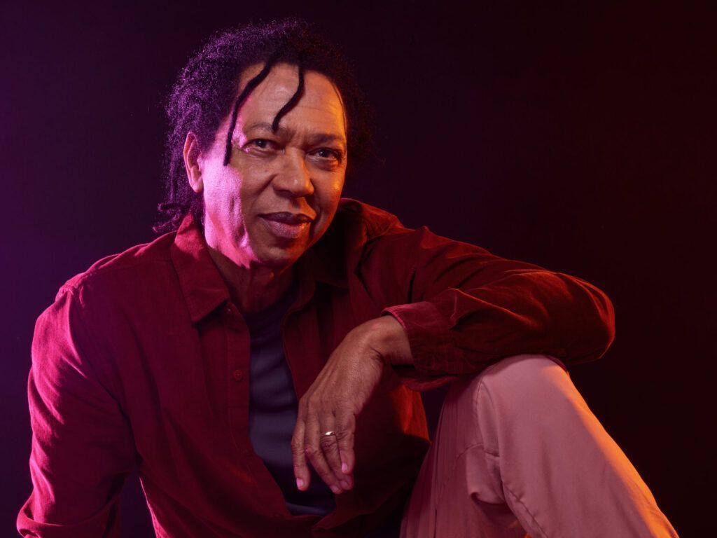 Djavan chega a Natal com o show Vesúvio