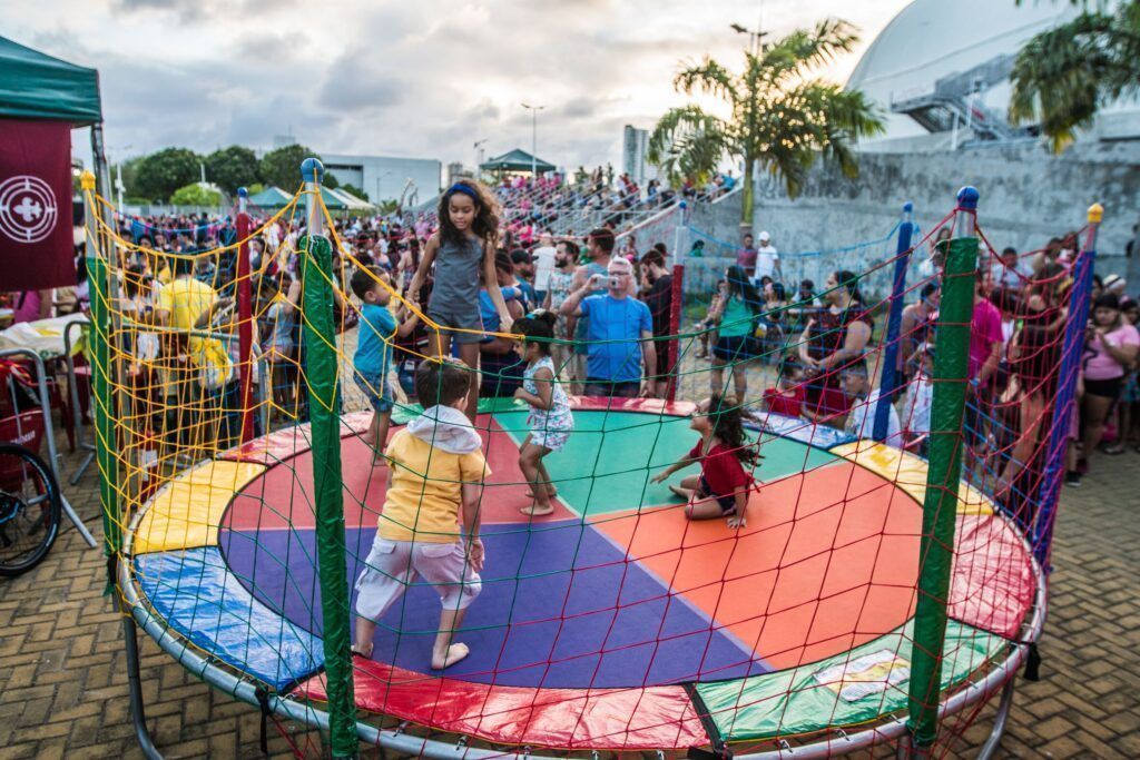 Domingo na Arena retorna com muito som e Eco Praça