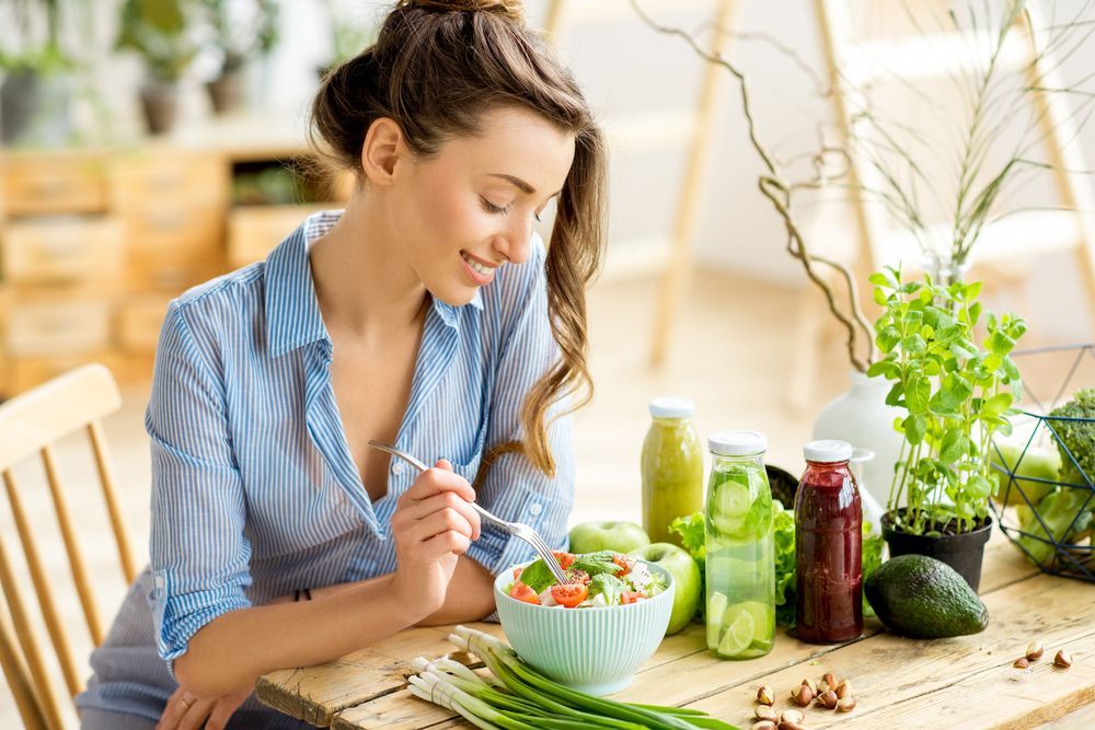 Especialista cita 7 alimentos que ajudam na digestão