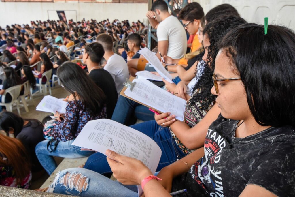 Conexão Enem estreia temporada 2020 com aulas na TV e YouTube