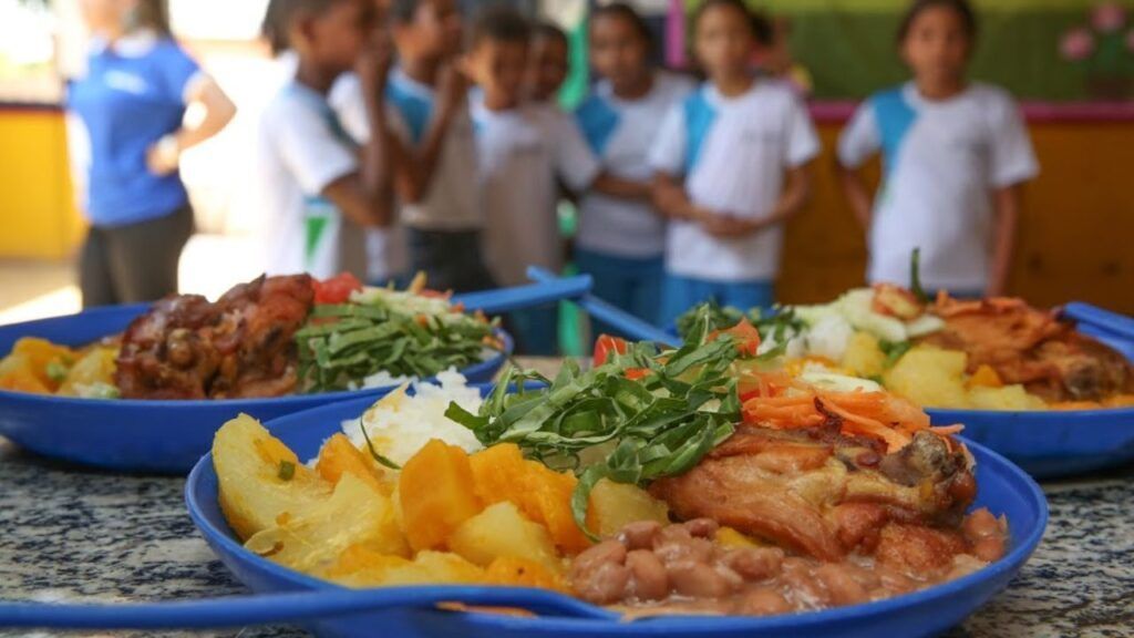 Defensoria recomenda que prefeituras de Mossoró e Parnamirim mantenham a merenda escolar