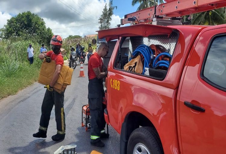 Bombeiros resgatam mulher presa às ferragens em Nísia Floresta