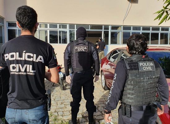 Polícia Civil deflagra operação contra crime organizado e prende 12 pessoas no RN