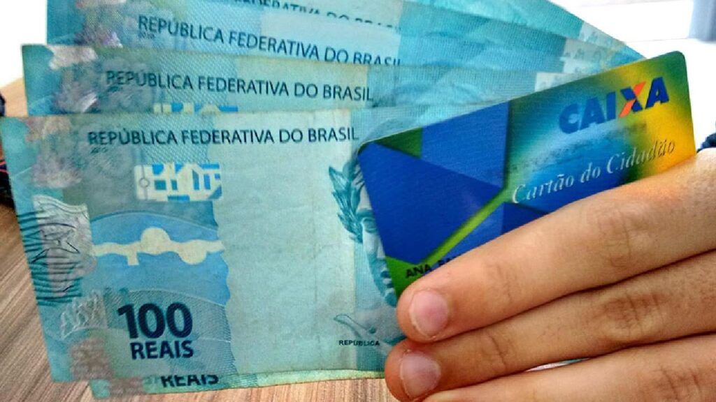 Abono salarial 2020 2021 começa a ser pago no final deste mês