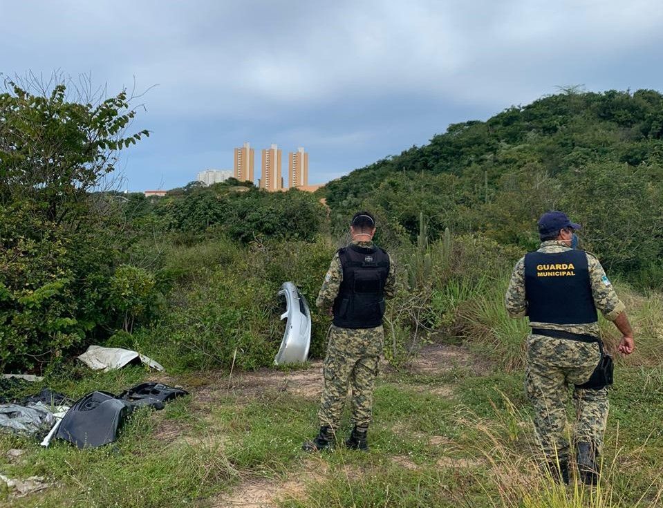 Guarda Municipal localiza desmanche de veículos em área do Parque da Cidade