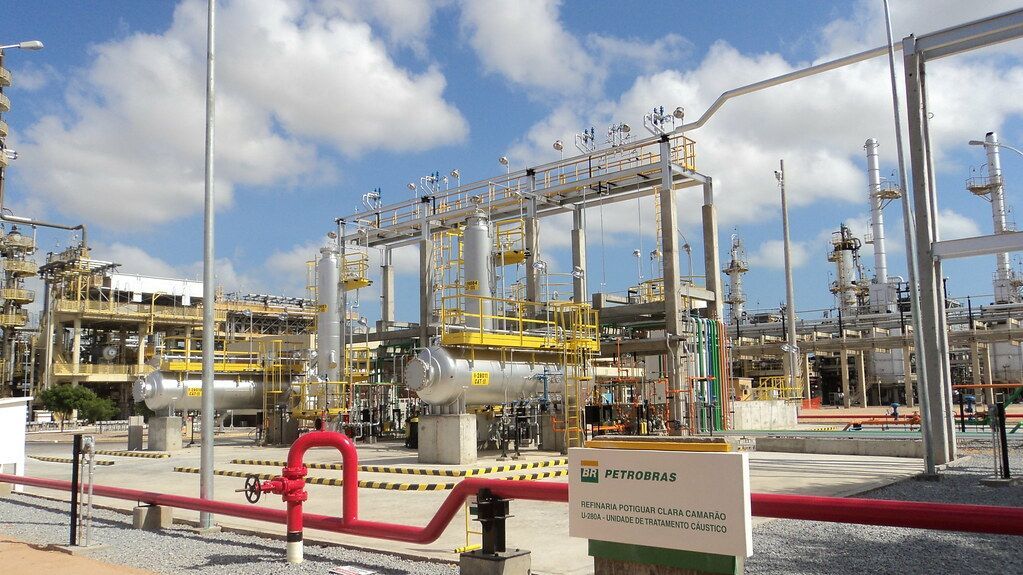 Refinaria Clara Camarão Petrobras coloca à venda todas as suas 26 concessões no RN