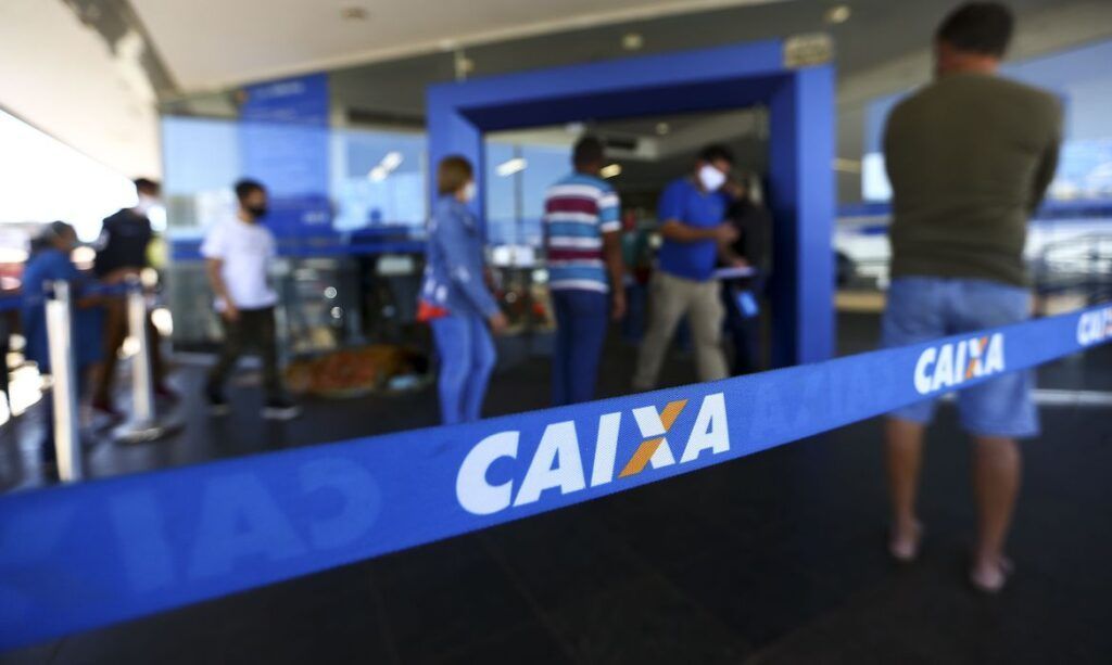 Caixa abre 16 agências neste sábado para atender auxílio emergencial e FGTS no RN