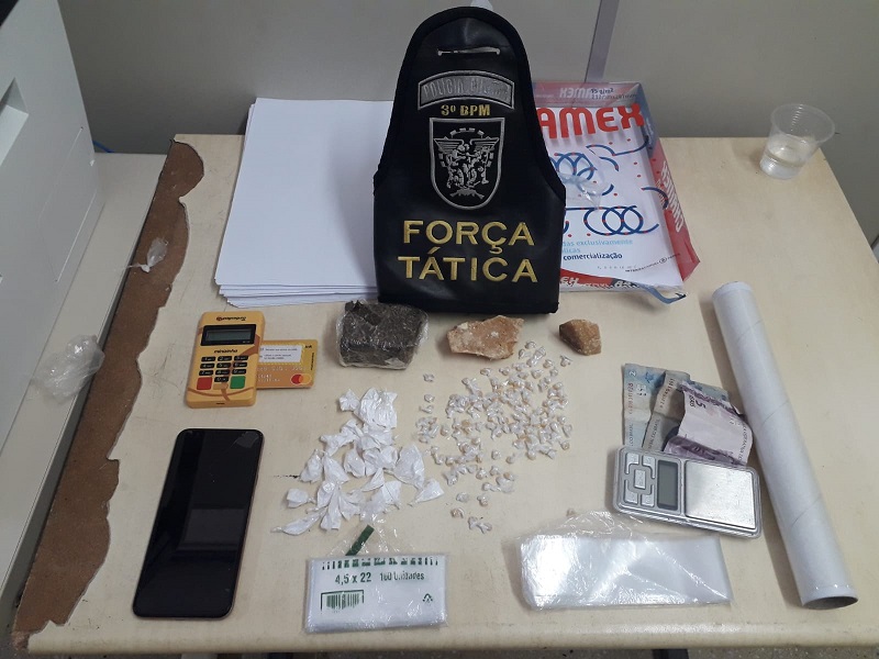 PM prende suspeitos de tráfico de drogas em Parnamirim