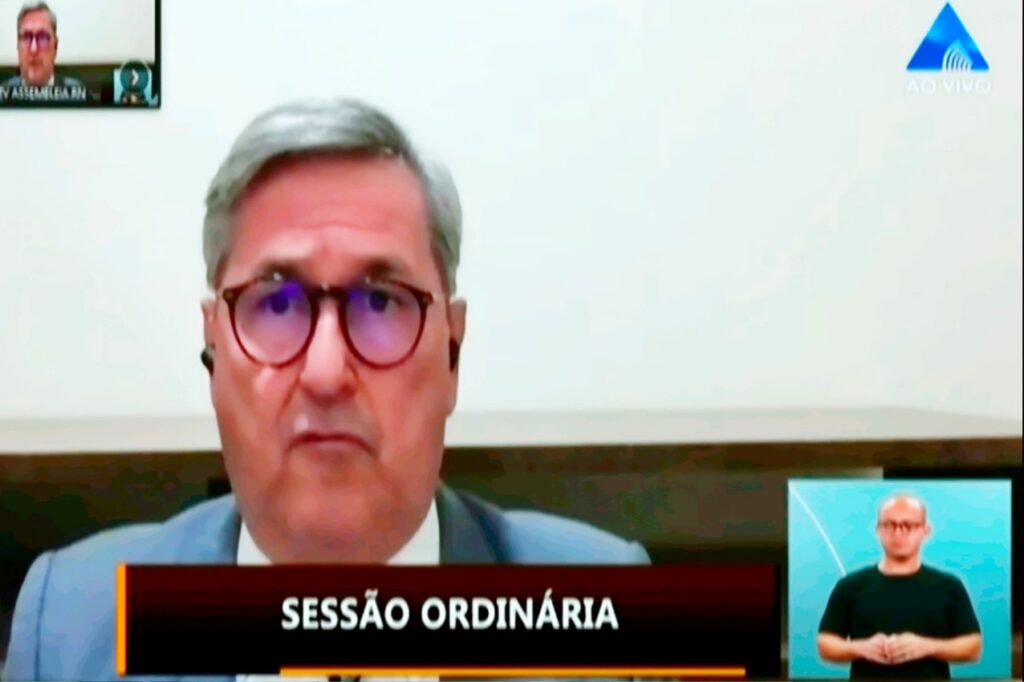 Tomba Farias diz que o governo Fátima não tem respeito pelo dinheiro público