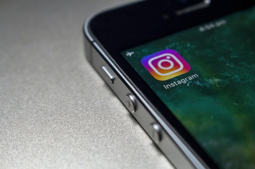 Instagram possui 35% mais público que o Facebook