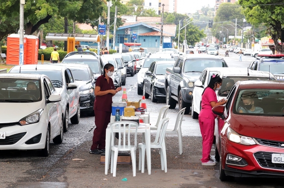 Natal suspende 1ª dose da vacina contra Covid-19