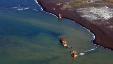 Atividade vulcanica no Japao revela navios naufragados na 2a guerra mundial