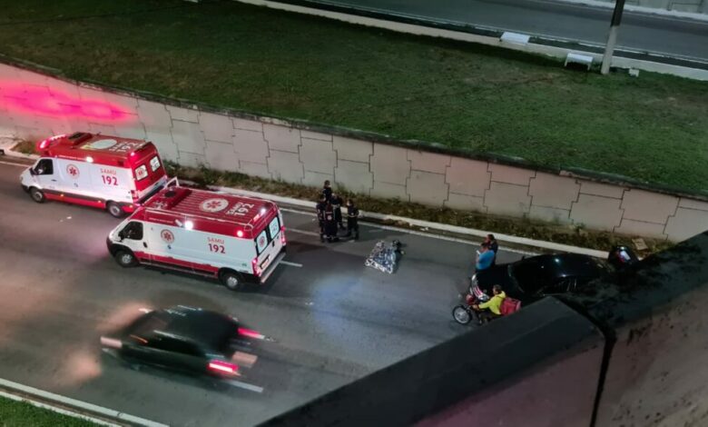 Motociclista morre após cair do viaduto do 4º Centenário