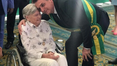 Mãe de Jair Bolsonaro morre aos 94 anos