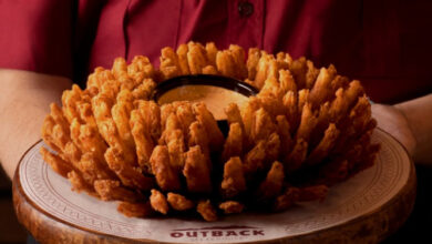 Outback presenteia clientes com Bloomin’ Onion na Aussie Week 2022