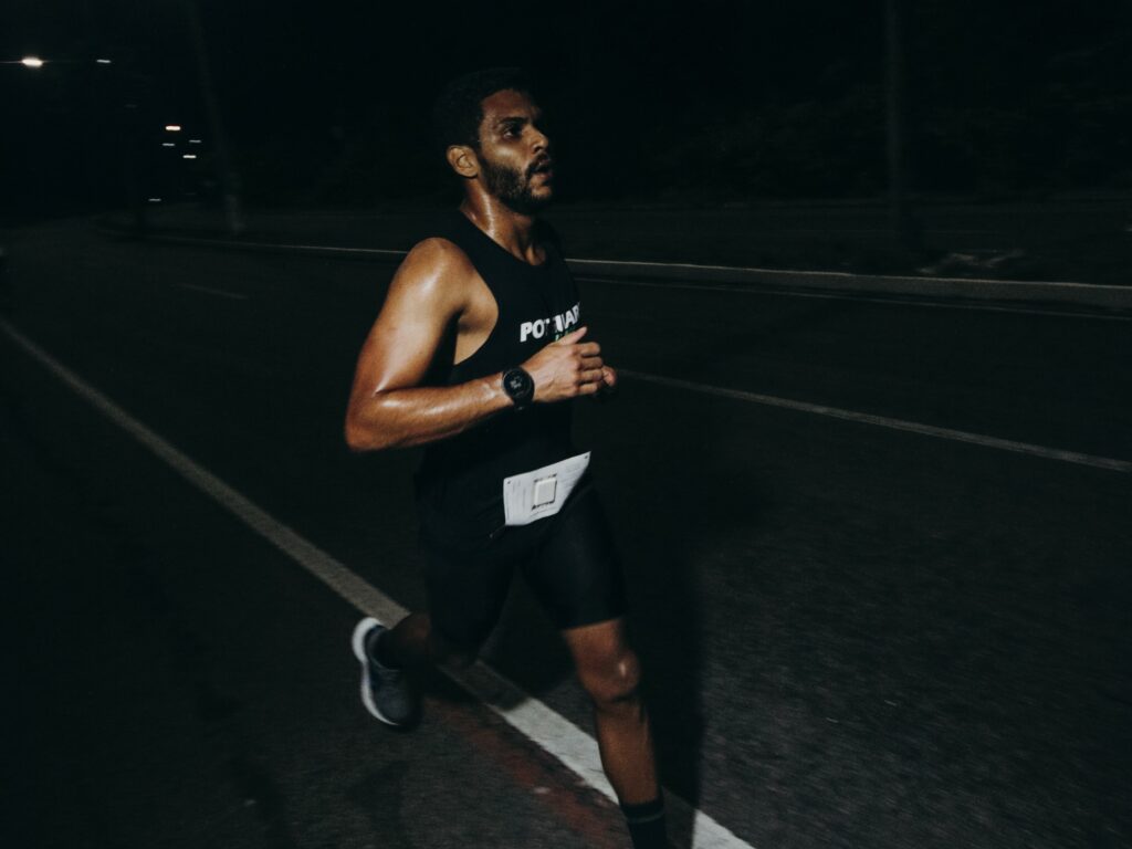 Corrida noturna no paraíso Pipa Night Run acontece no mês de março