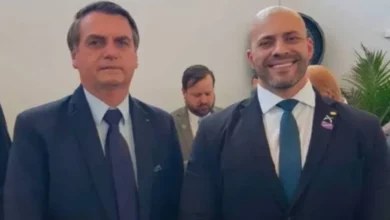 Ao perdoar Silveira Bolsonaro comete crime de responsabilidade diz jurista