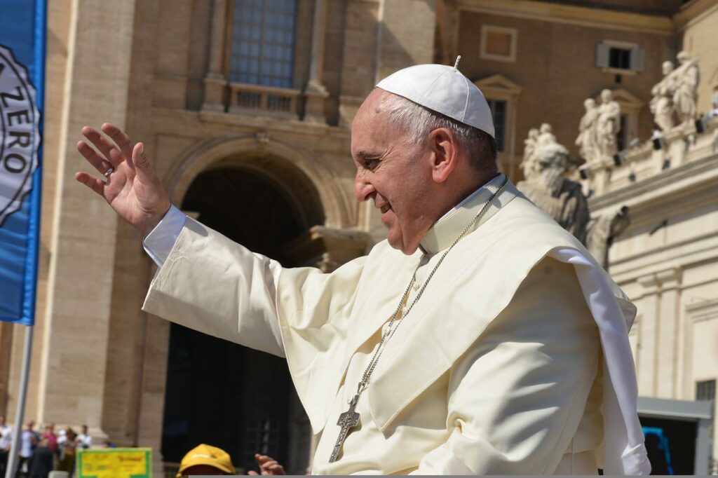 Não ter filhos é nova pobreza diz papa Francisco