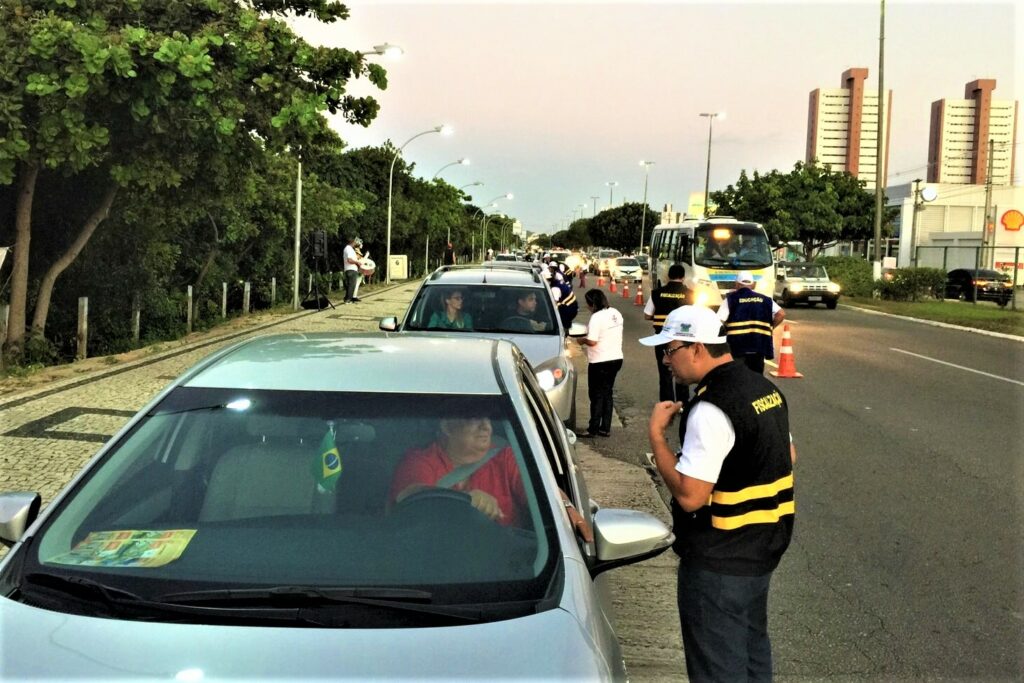 Placas finais 7 e 8 licenciamento de veículos deve ser quitado nesta semana