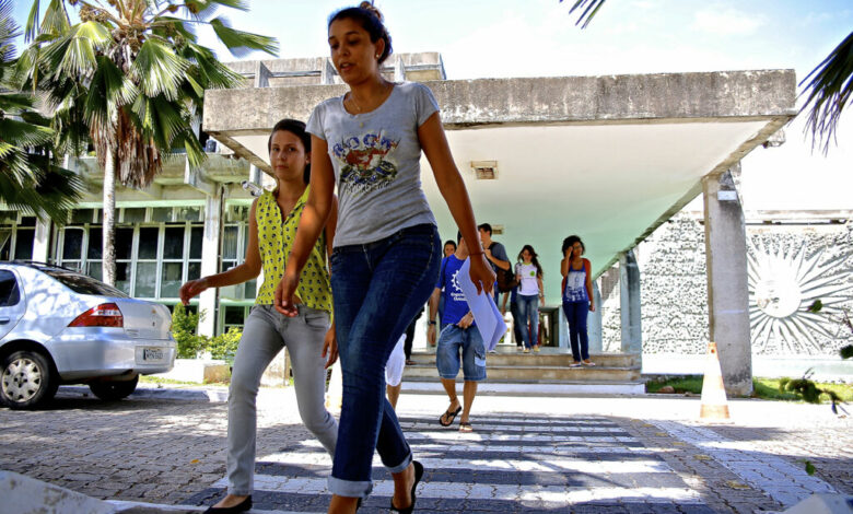 UFRN abre 297 vagas residuais para o segundo semestre