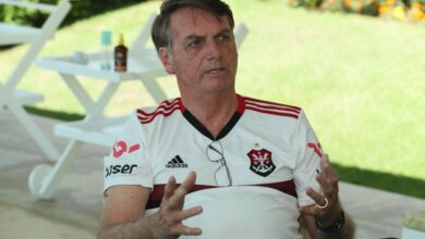 Bolsonaro articula 'sem intermediários' estádio para o Flamengo no RJ