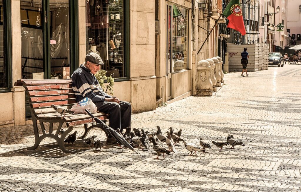 Portugal atrai aposentados e empreendedores para o começo de nova vida