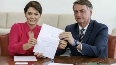 Jair e Michelle Bolsonaro deixam de se seguir no Instagram