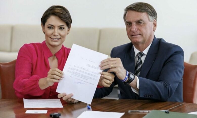 Jair e Michelle Bolsonaro deixam de se seguir no Instagram