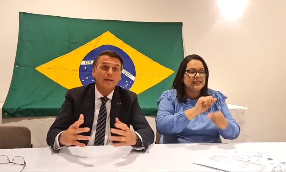 Onde-a-esquerda-entra_-leva-o-analfabetismo-diz-Bolsonaro