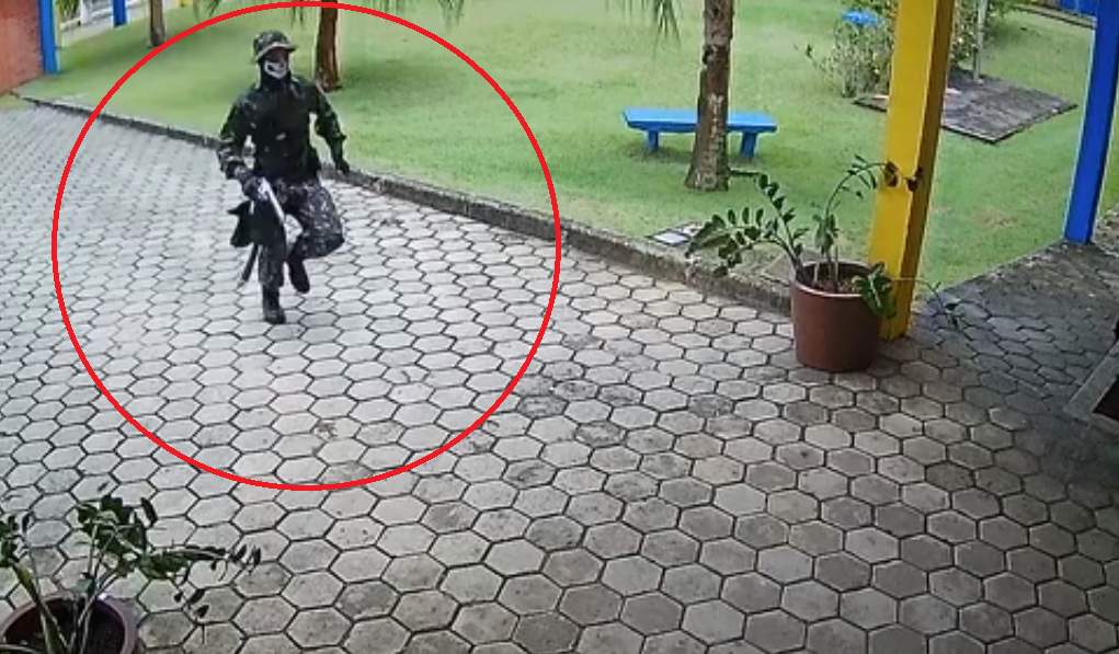 Bandido que invadiu escolas atirando e preso no Espirito Santo