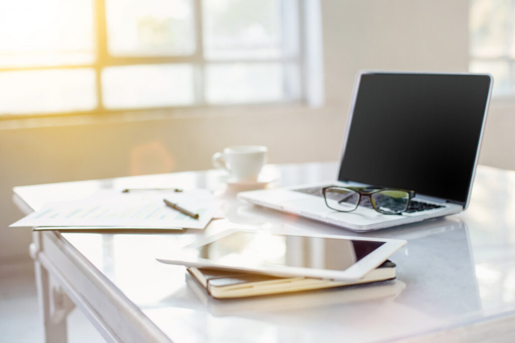 Qual a melhor mesa para escritório