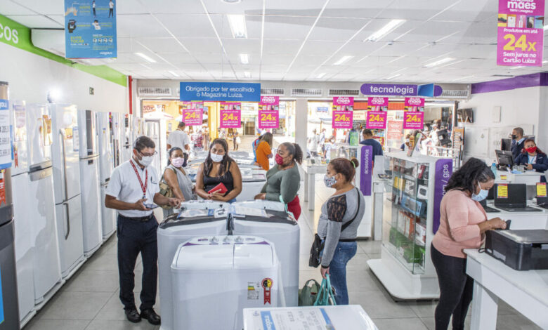 Compras de Natal no Magalu poderão ser pagas só depois do Carnaval