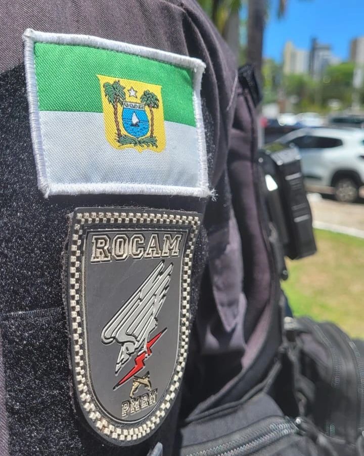 Policiais militares do RN começam a usar câmeras portáteis no fardamento para registrar ocorrências