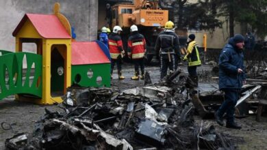 Ucrânia: helicóptero cai próximo a creche e mata crianças e ministro