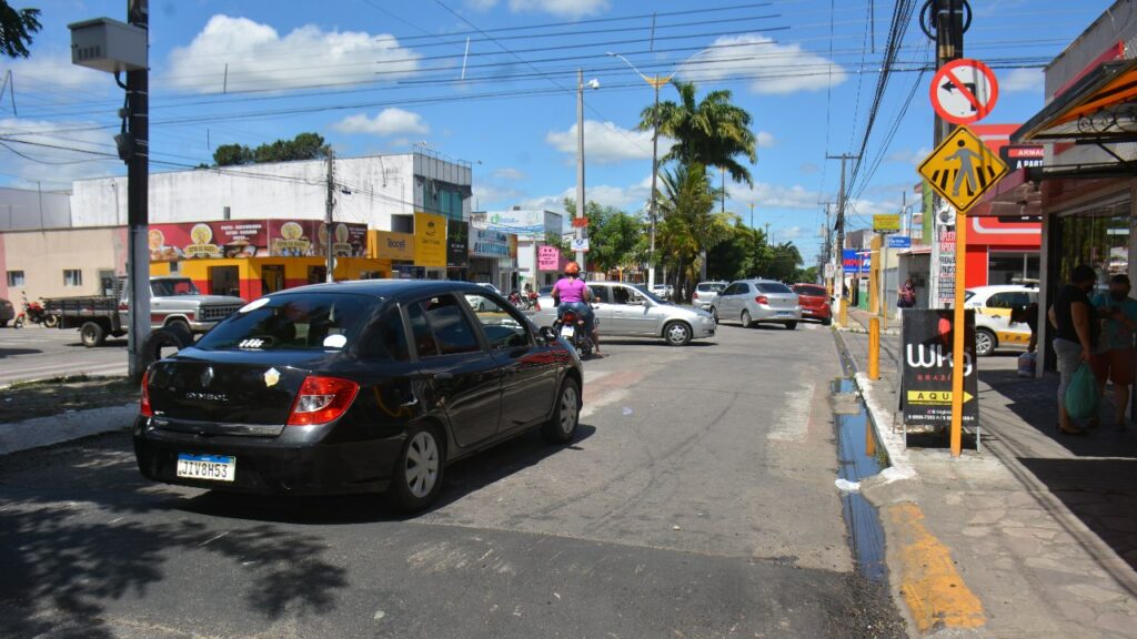 avenida Everaldo Breves parnamirim sentido único 2023