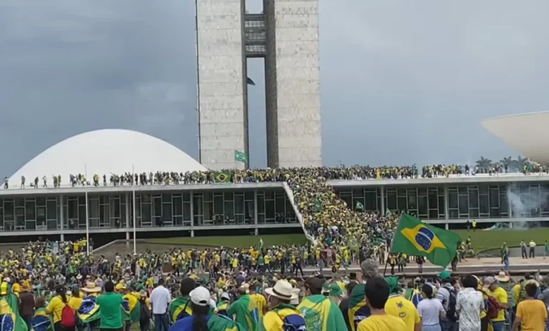 bolsonaristas invadem congresso