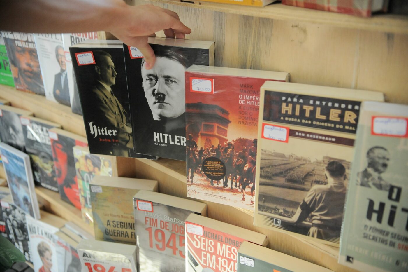 livros comunismo e nazismo