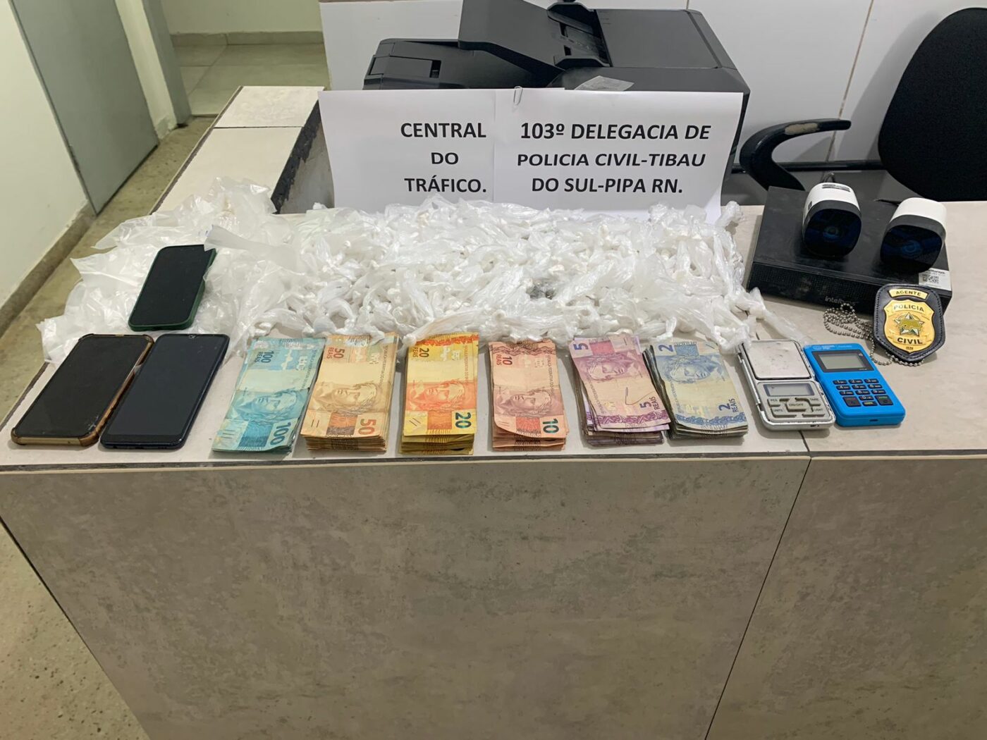 Traficante é preso com 307 pacotes de cocaína em Pipa