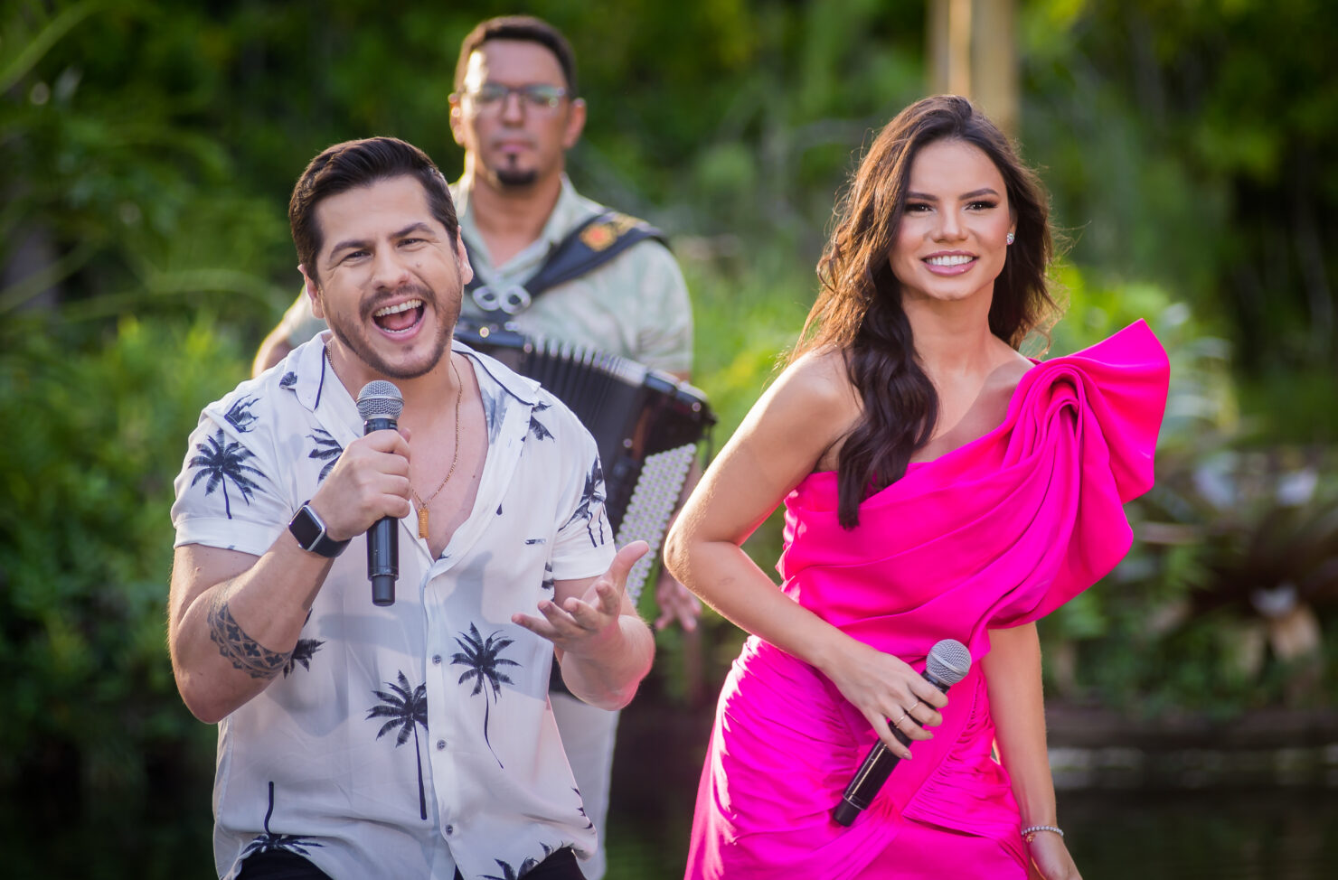 Com nova cantora, banda Magníficos lança Sentimento Superado